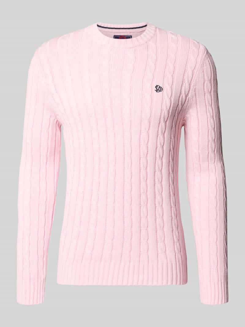 Slim gebreide pullover met kabelpatroon