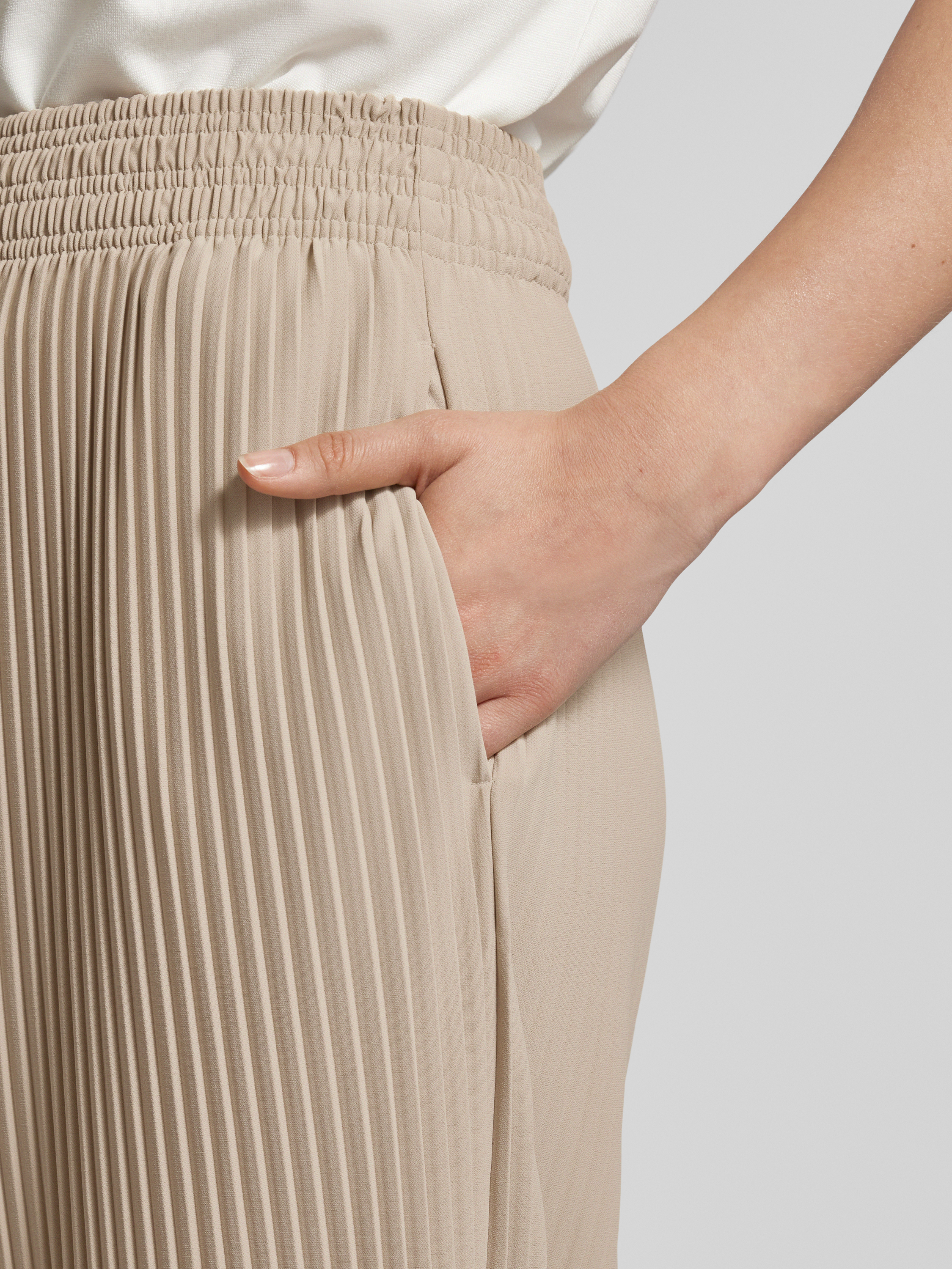 MM Tapered fit stoffen broek met plissévouwen model 'ROLANDA'
