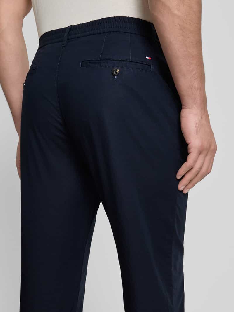 Tommy Hilfiger Straight leg chino van een mix van katoen en elastaan