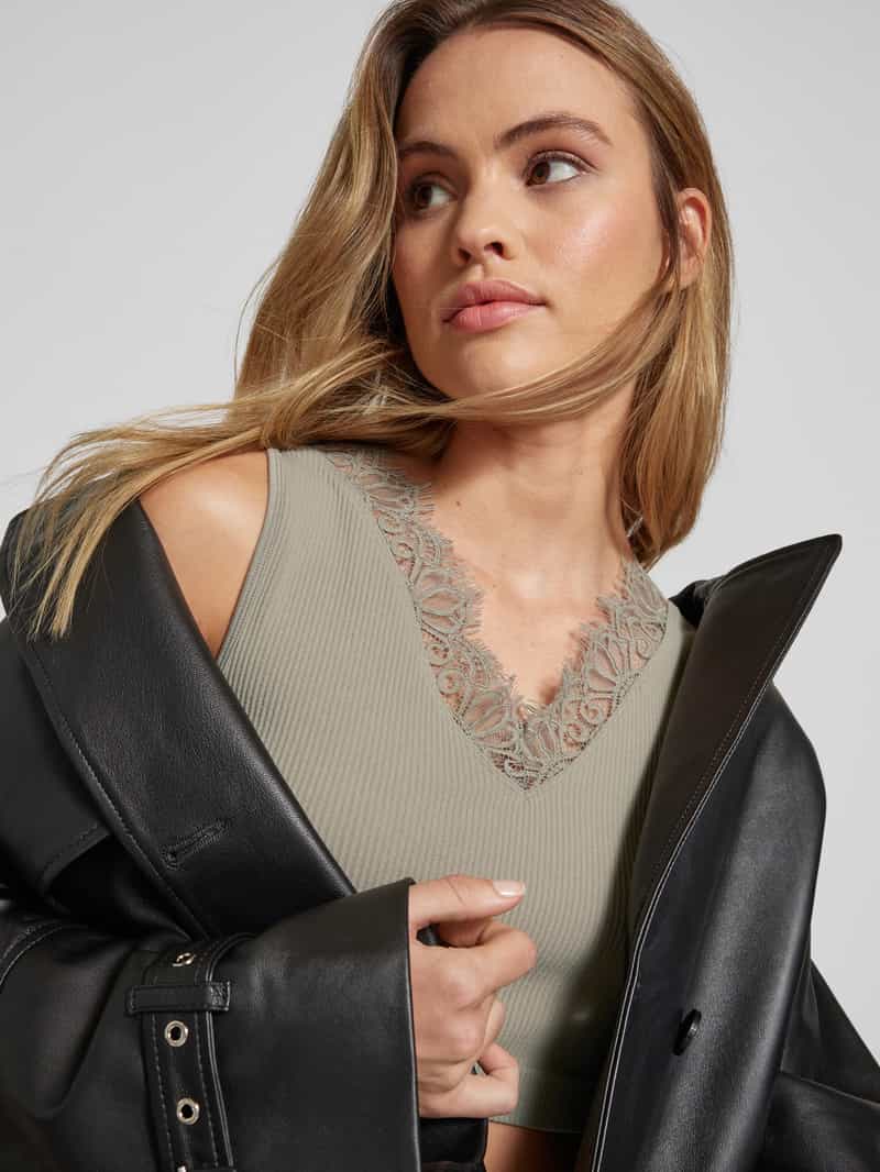 Guess Korte top in riblook model 'RAQUEL'