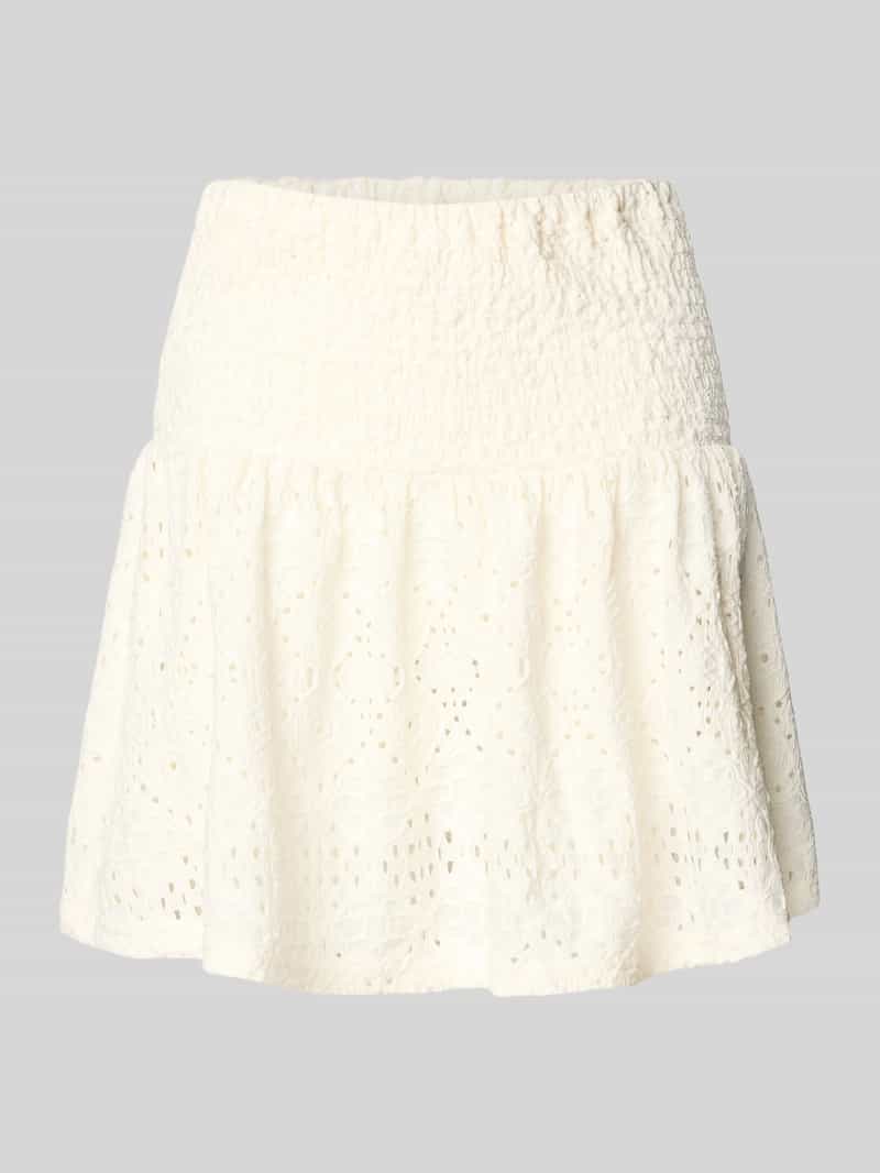 Only Regular fit top met broderie anglaise model 'LLUZ'