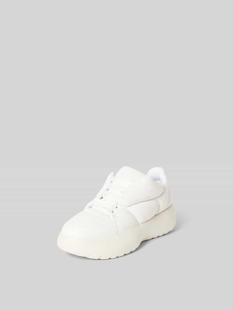 Sneakers met vetersluiting