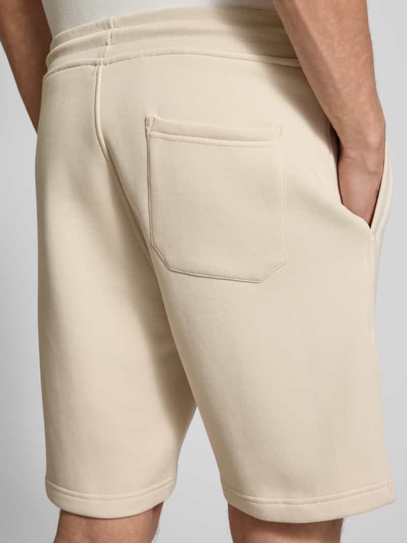 AlphaTauri Regular fit sweatshorts met logobadge model 'PHARS'