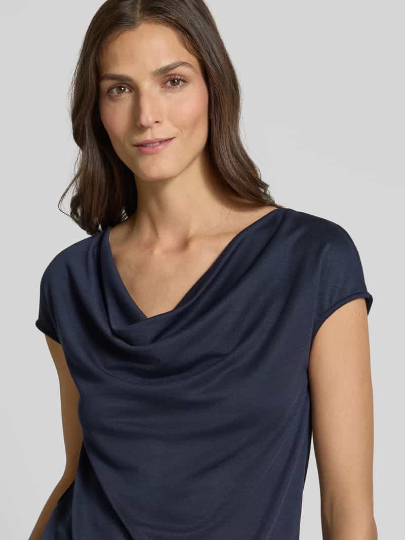 Zero T-shirt met cascadehals
