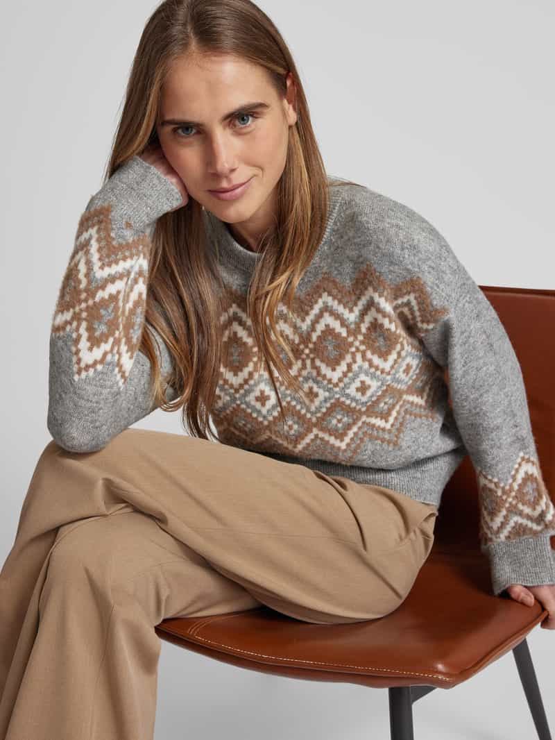 Christian Berg Woman Gebreide pullover met extra brede schouders