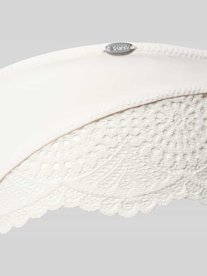 SKINY String met kantgarnering