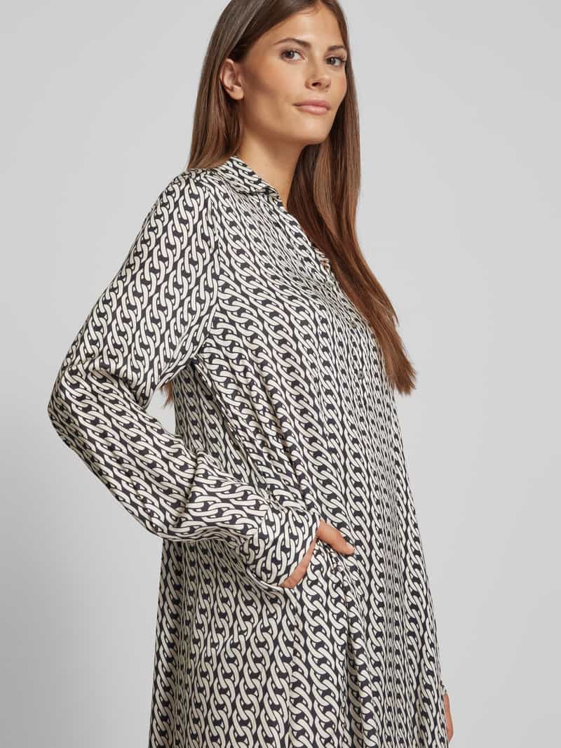 0039 italy Knielange jurk met V-hals model 'ESTER'