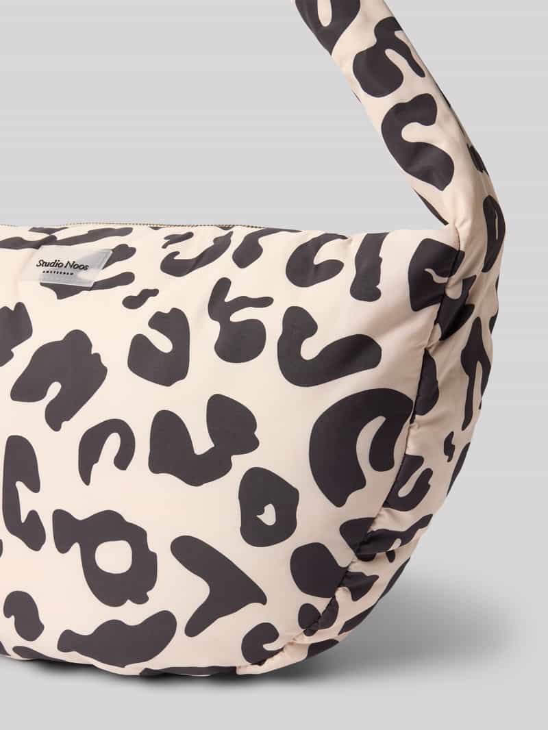 STUDIO NOOS Schoudertas met labelpatch model 'Holy Cow'