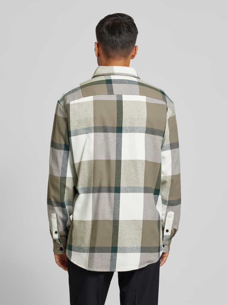 Koszula casualowa regular fit z kołnierzykiem typu kent