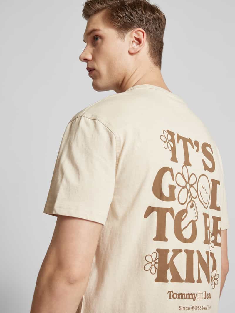 Tommy Jeans Regular fit T-shirt met labelprint model 'NOVELTY GRAPHIC'