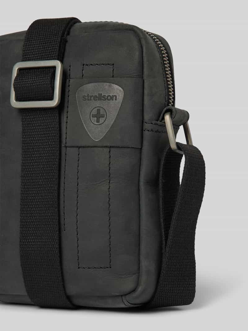 Strellson Schoudertas van leer met labelpatch model 'richmond'