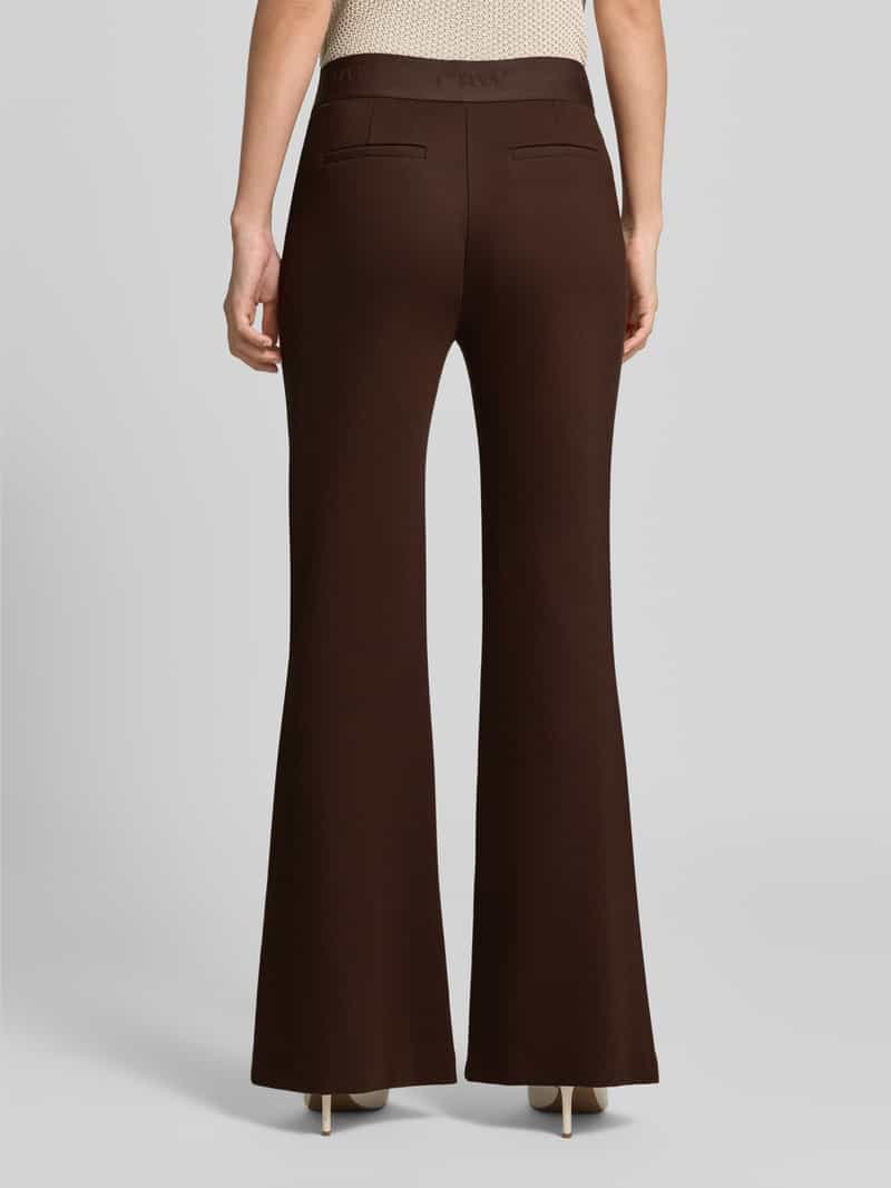 Christian Berg Woman flared cut broek van viscosemix met achterzakken