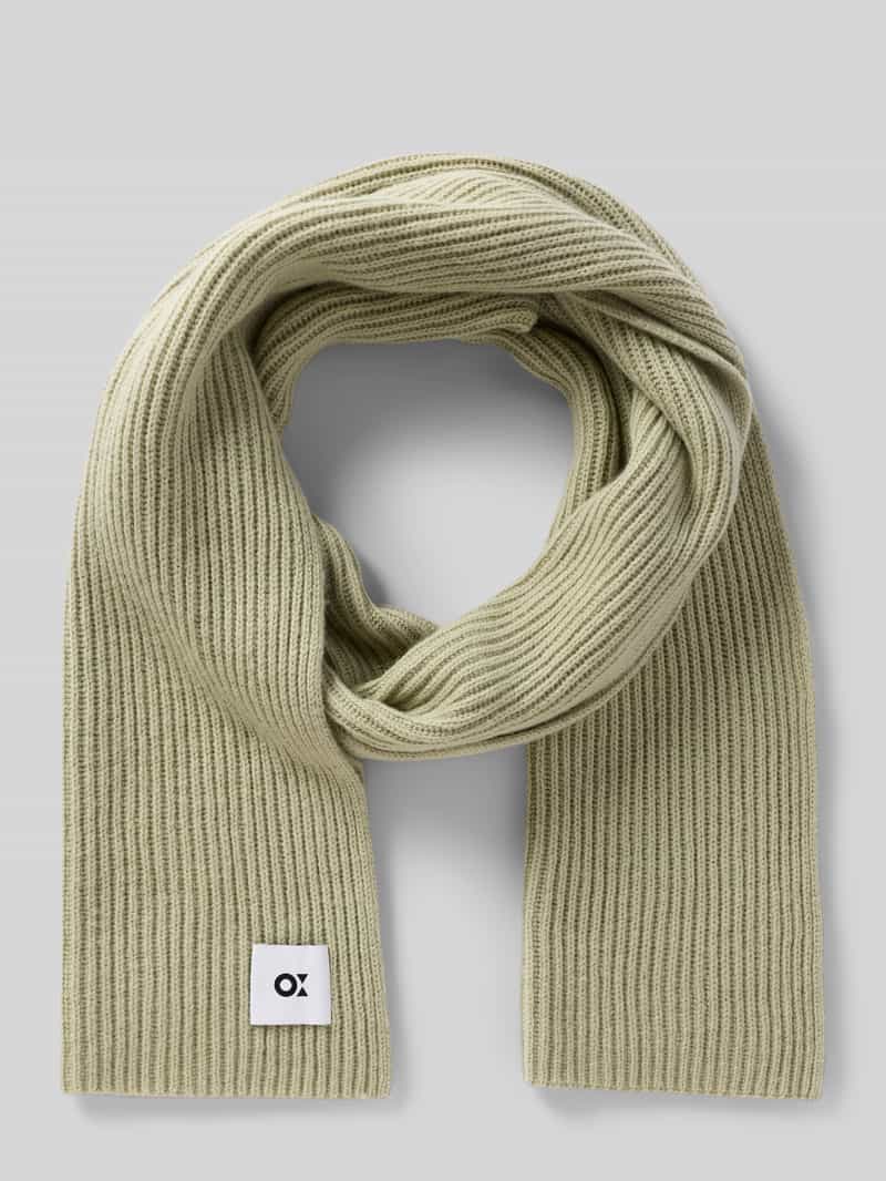 Opus Sjaal met wol in gebreide look