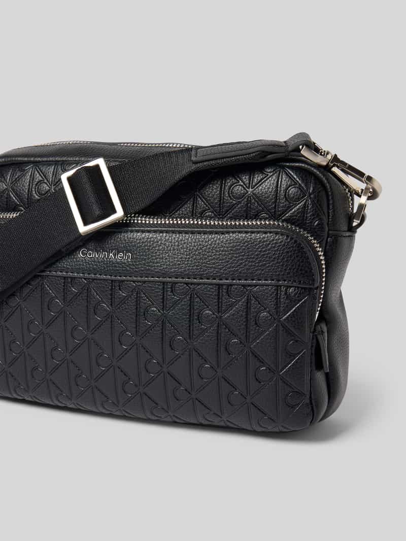 CK Calvin Klein Crossbodytas met logo-applicatie model 'Camera'