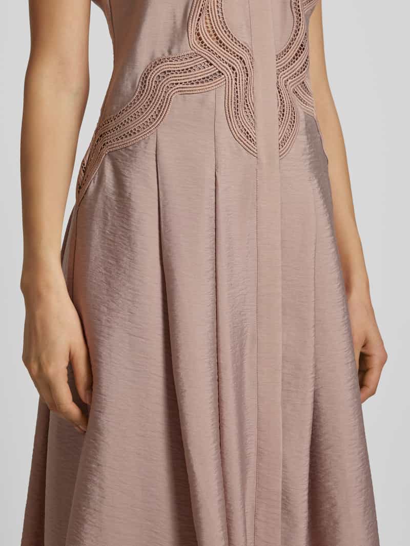 Copenhagen Muse Midi-jurk van viscosemix met broderie anglaise model 'COLE'