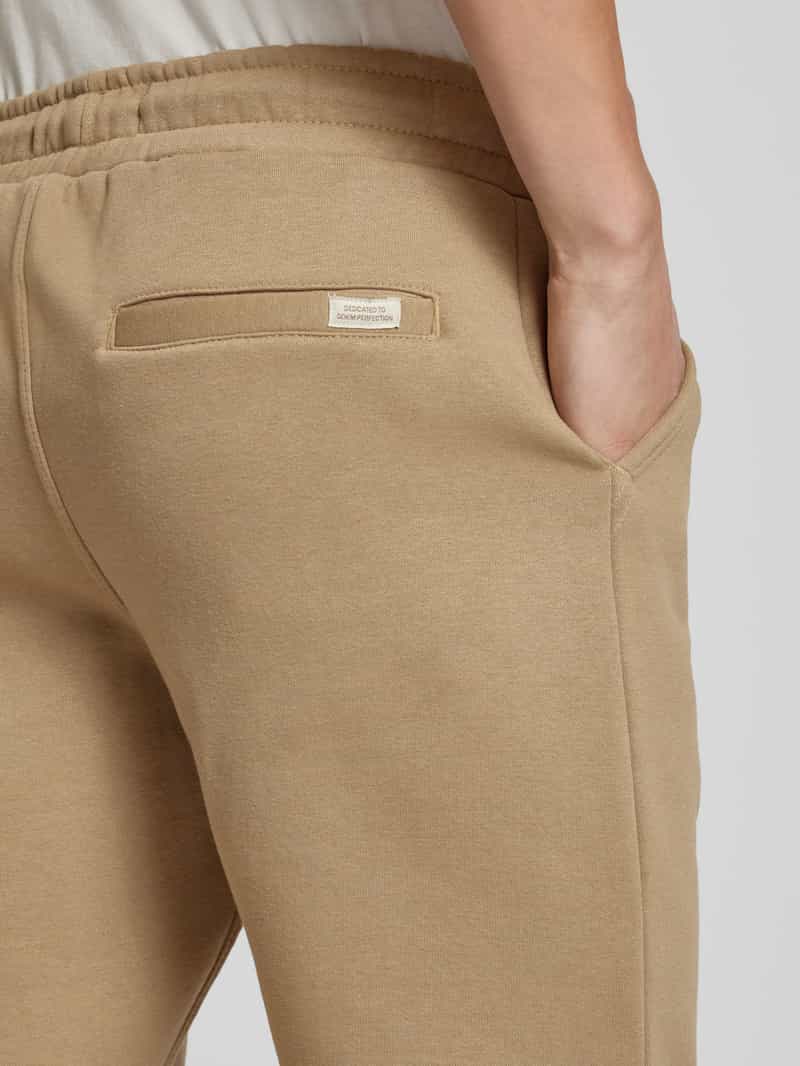 Blend Korte regular fit sweatshorts met labelpatch