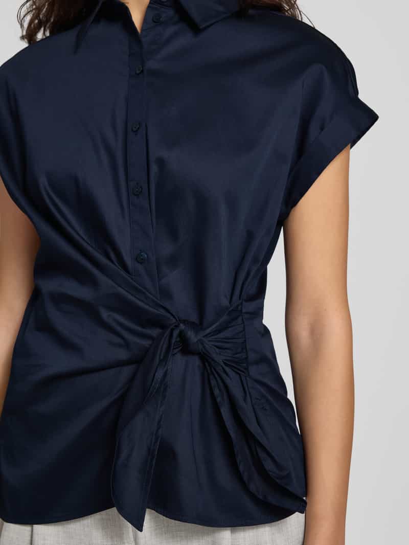 milano italy Relaxed fit blouse met knoopdetail