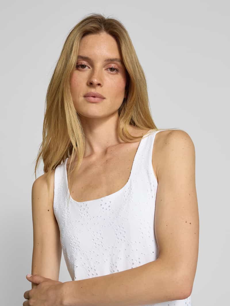 Soyaconcept Top met broderie anglaise model 'INGELA'