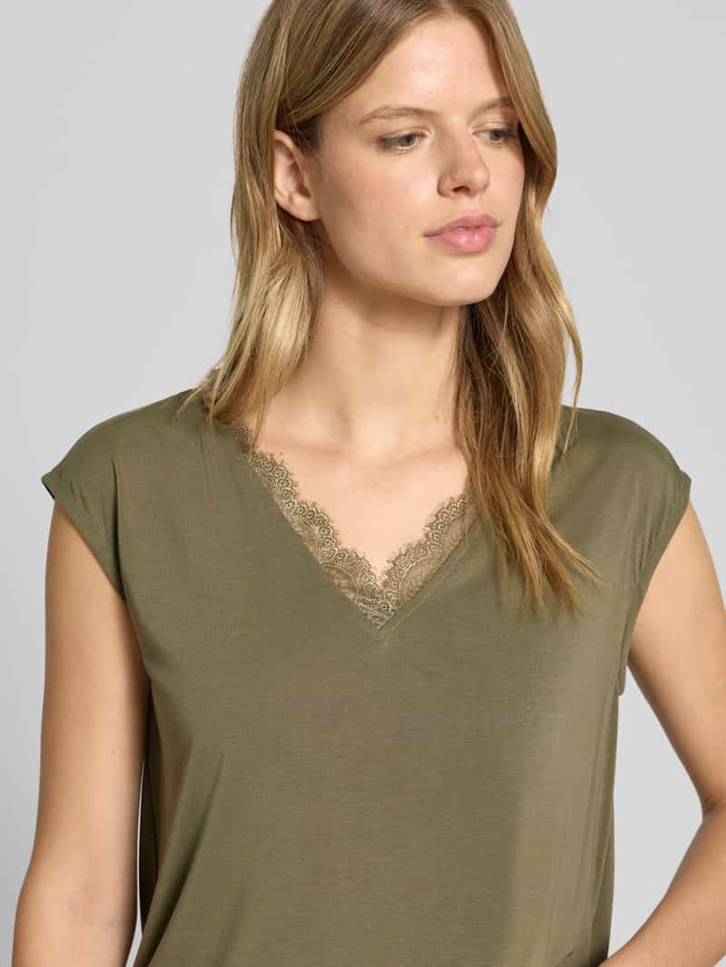 Pieces Loose fit T-shirt met kant model 'KAMALA'