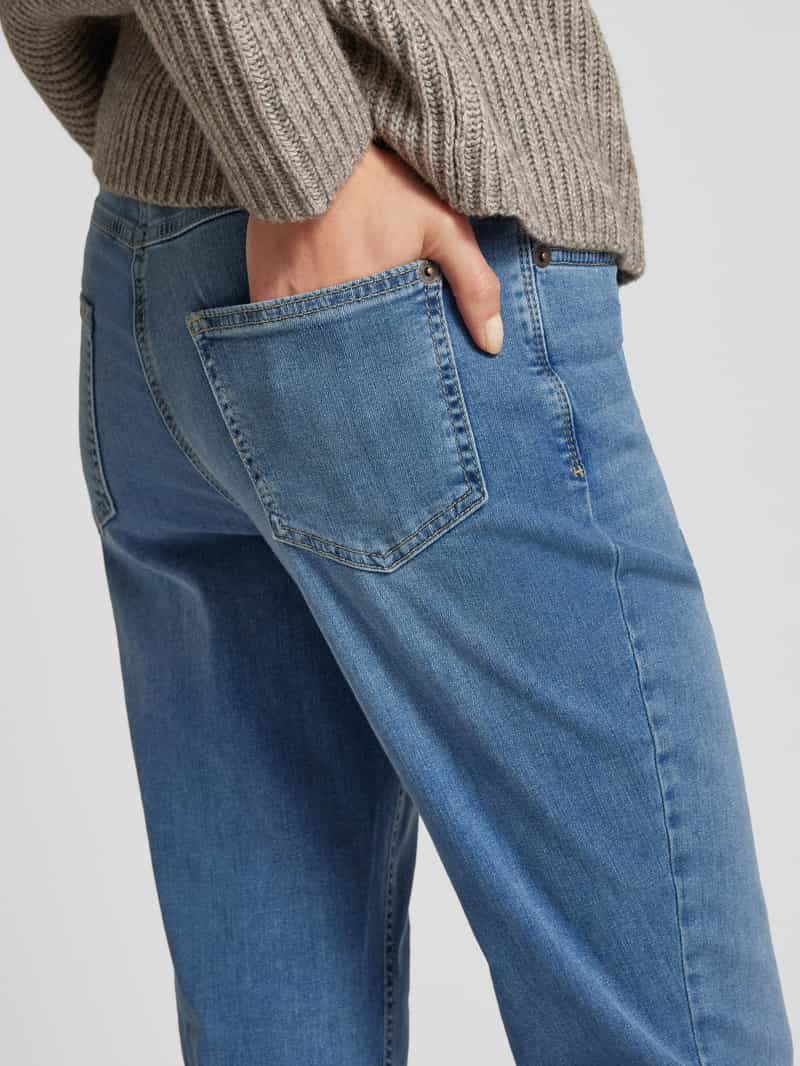 MAC Bootcut fit jeans in 5-pocketmodel model 'Melanie'