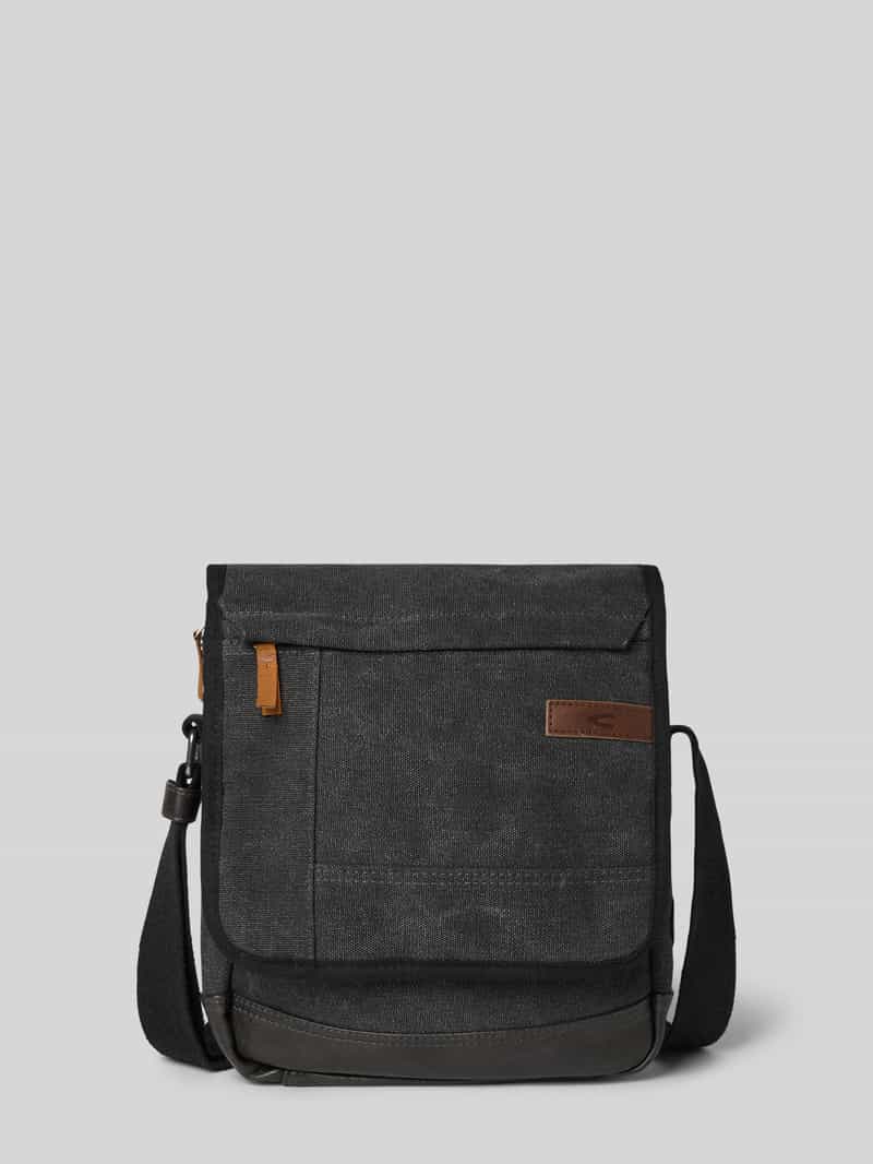 camel active Schoudertas met labelpatch model 'AIR FLAP'