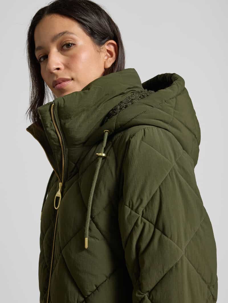 Barbour Regular fit gewatteerde lange jas in kreuklook model 'KIRKTON'