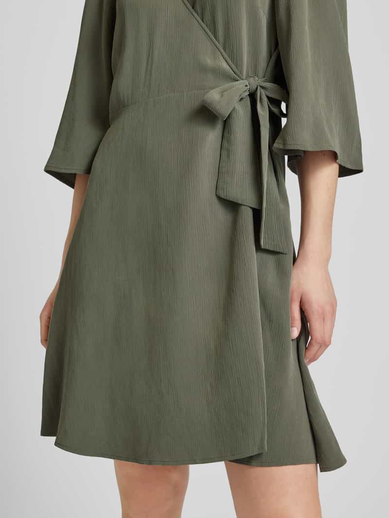 MbyM Knielange jurk in wikkellook model 'Melika'
