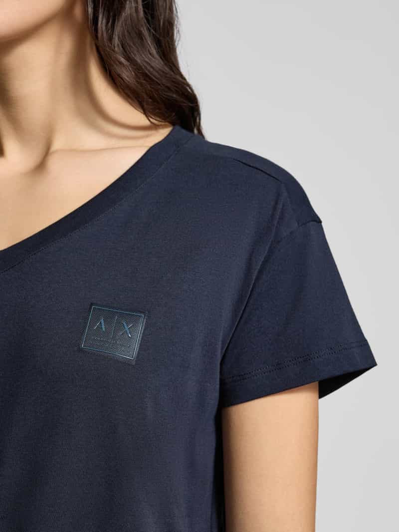 Armani Exchange T-shirt met geribde V-hals