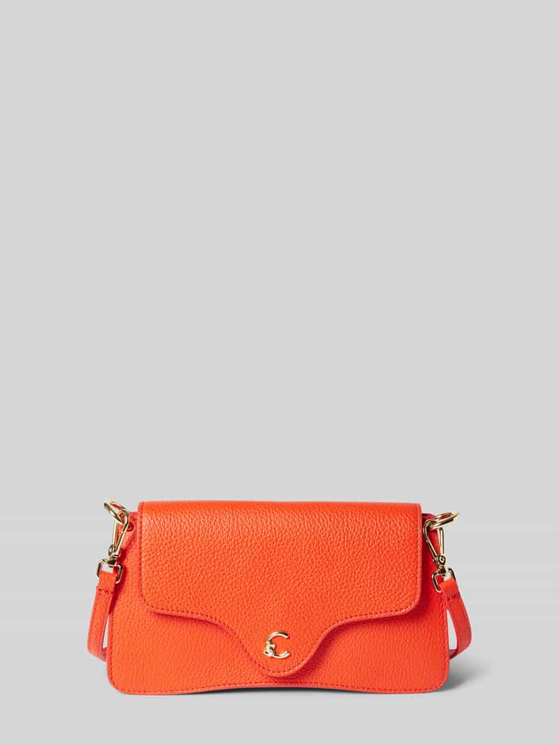 Coccinelle Crossbodytas van leer met labeldetail