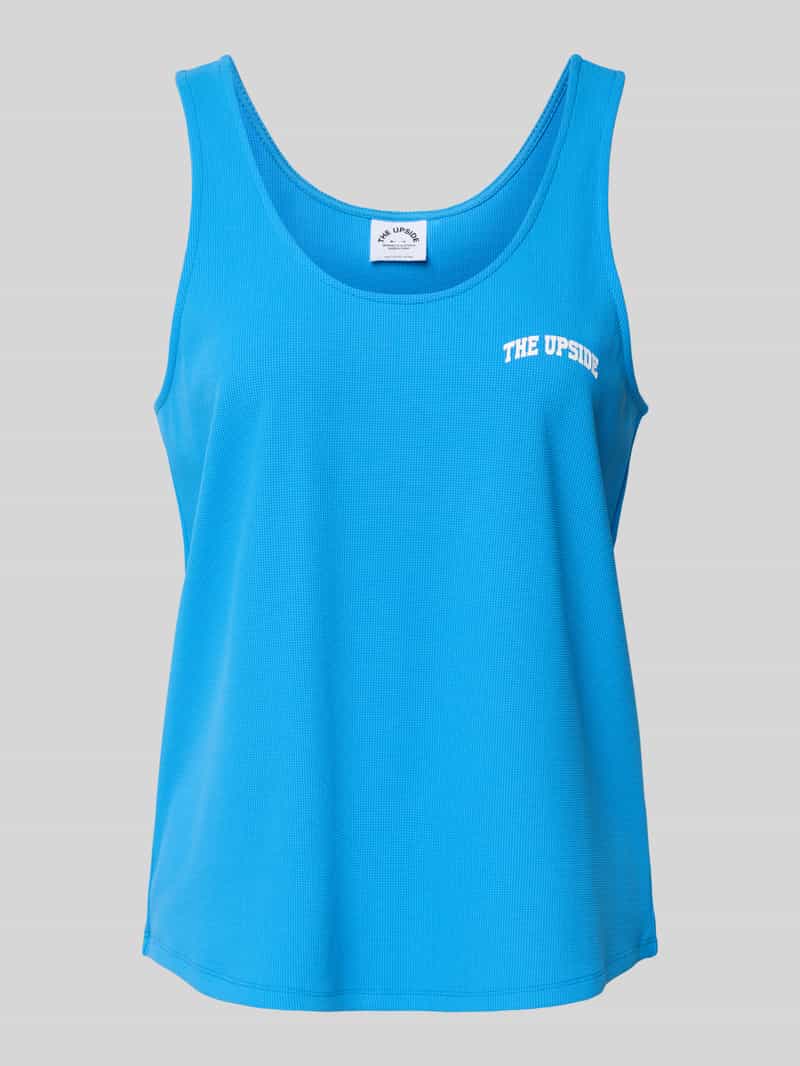 The Upside Top met bandjes labelprint en ronde hals