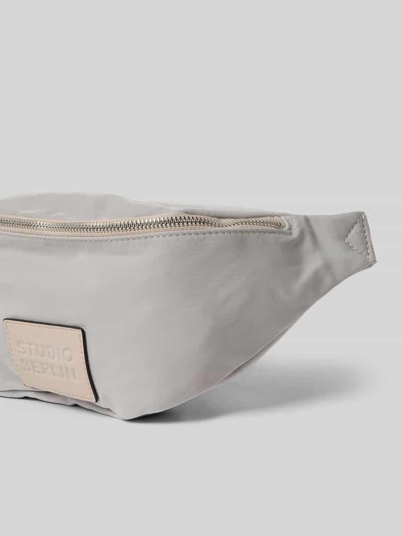 STUDIO BERLIN Heuptasje met logopatch model 'Spandau'
