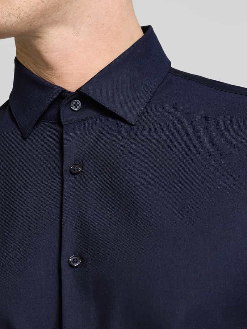 Jake*s Slim fit zakelijk overhemd met kentkraag
