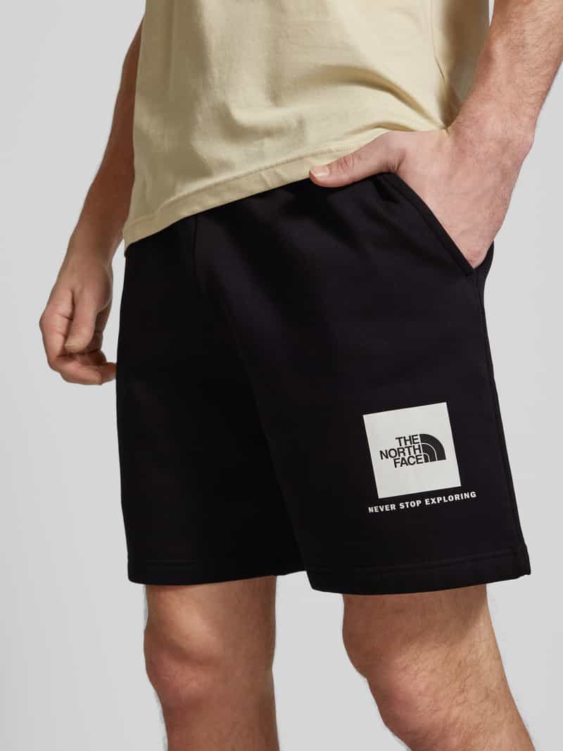 The North Face Regular fit sweatshorts met labelprint