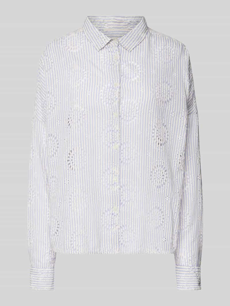 0039 italy Regular fit overhemdblouse met broderie anglaise model 'LUCY'