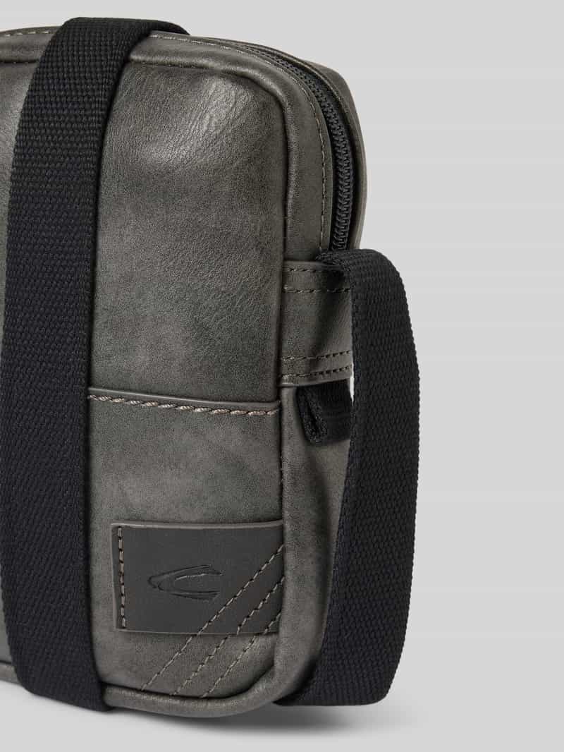 camel active Schoudertas met logodetail model 'LAOS'