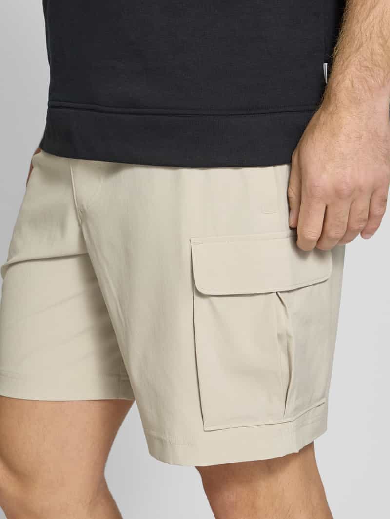 Under Armour Regular fit korte broek met elastische band