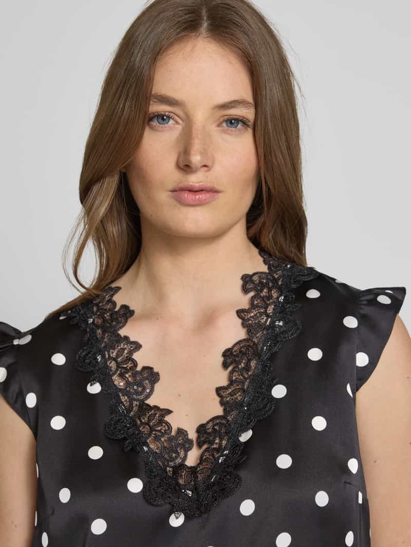 Marc Cain Blousetop met V-hals en kant