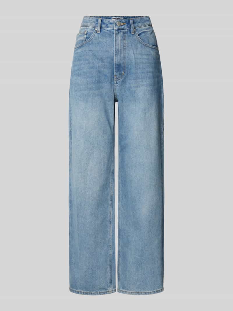 Review Essentials baggy jeans