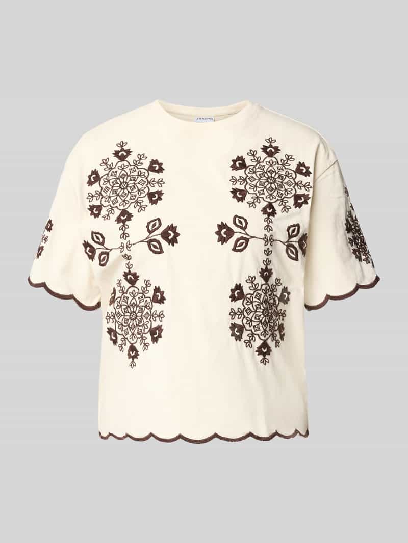 T-shirt met golvende zoom en motiefstitching