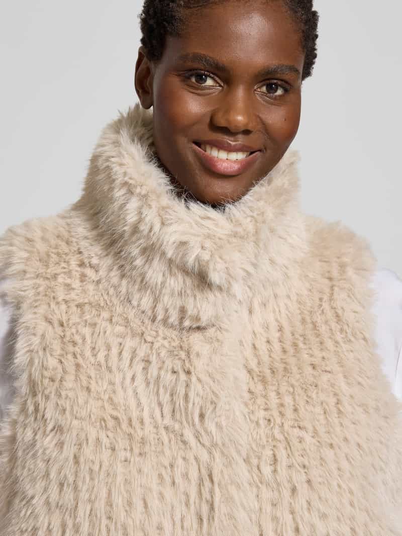 Amber & June Gilet met imitatiebont