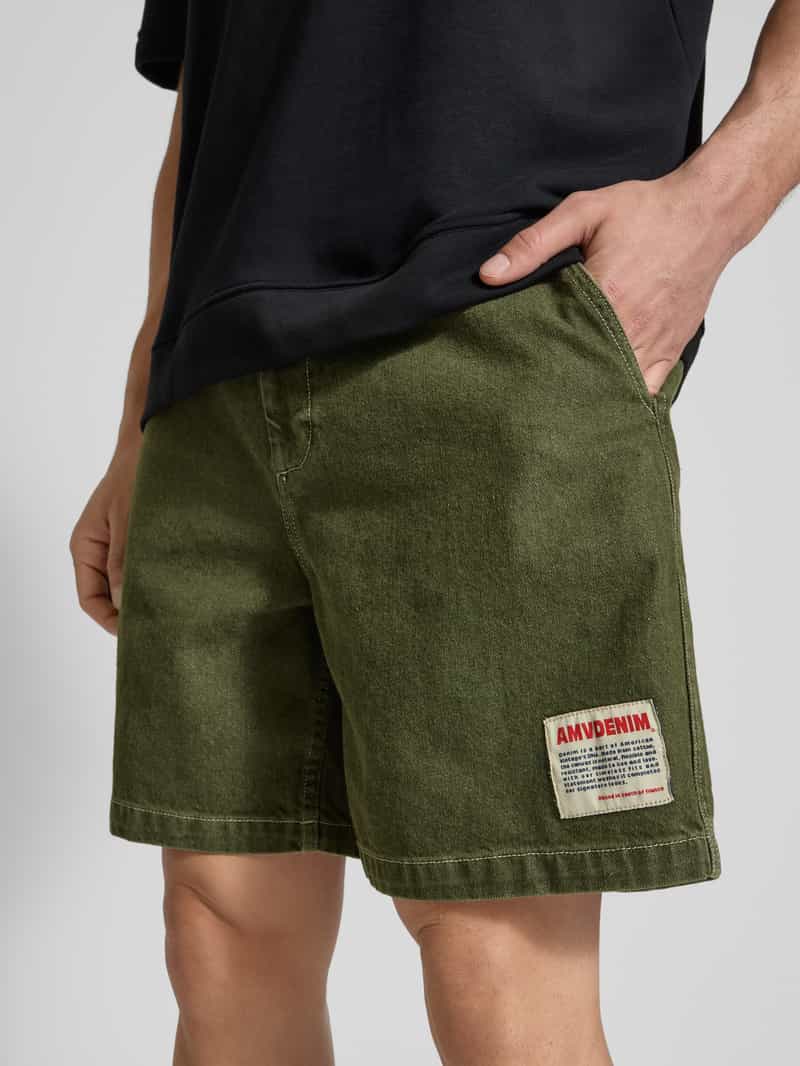 American vintage Korte baggy fit jeans met labelpatch model 'UZATOWN'