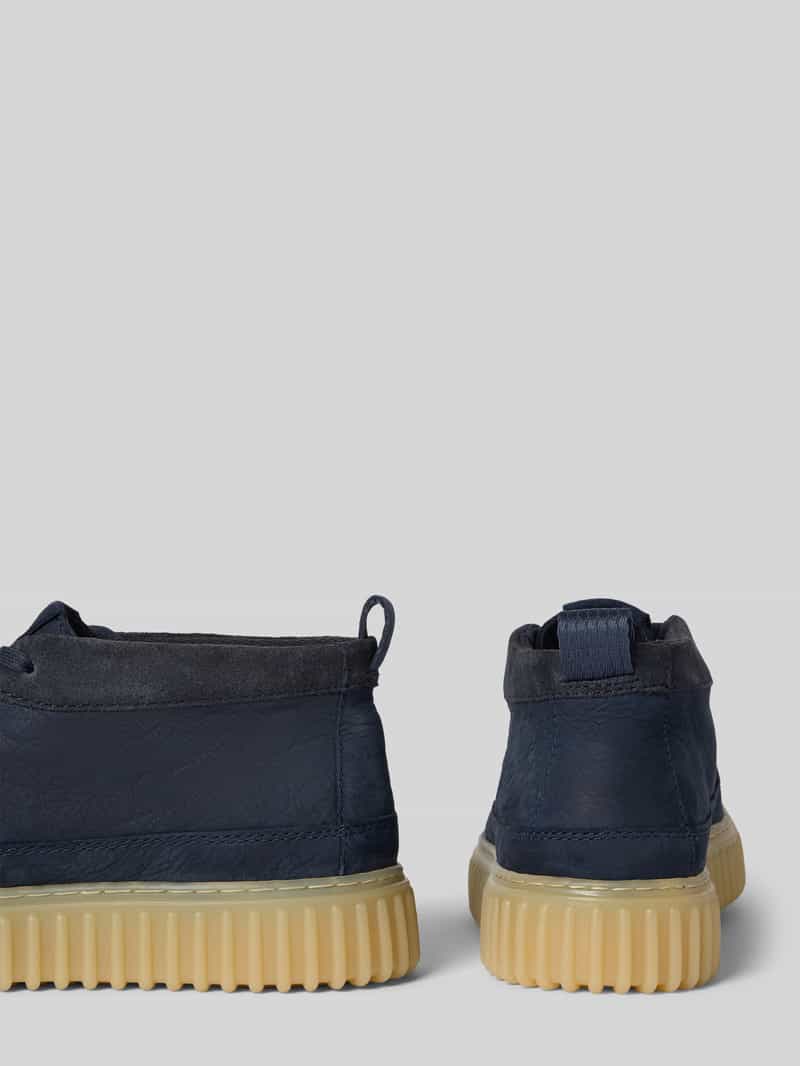 Clarks Veterschoenen met gestructureerde zool