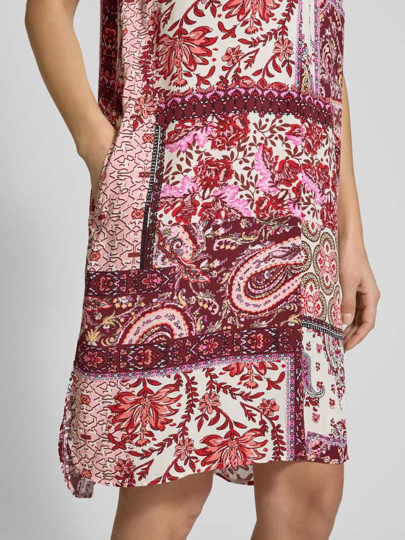 Christian Berg Woman Selection Knielange jurk van viscose met V-hals