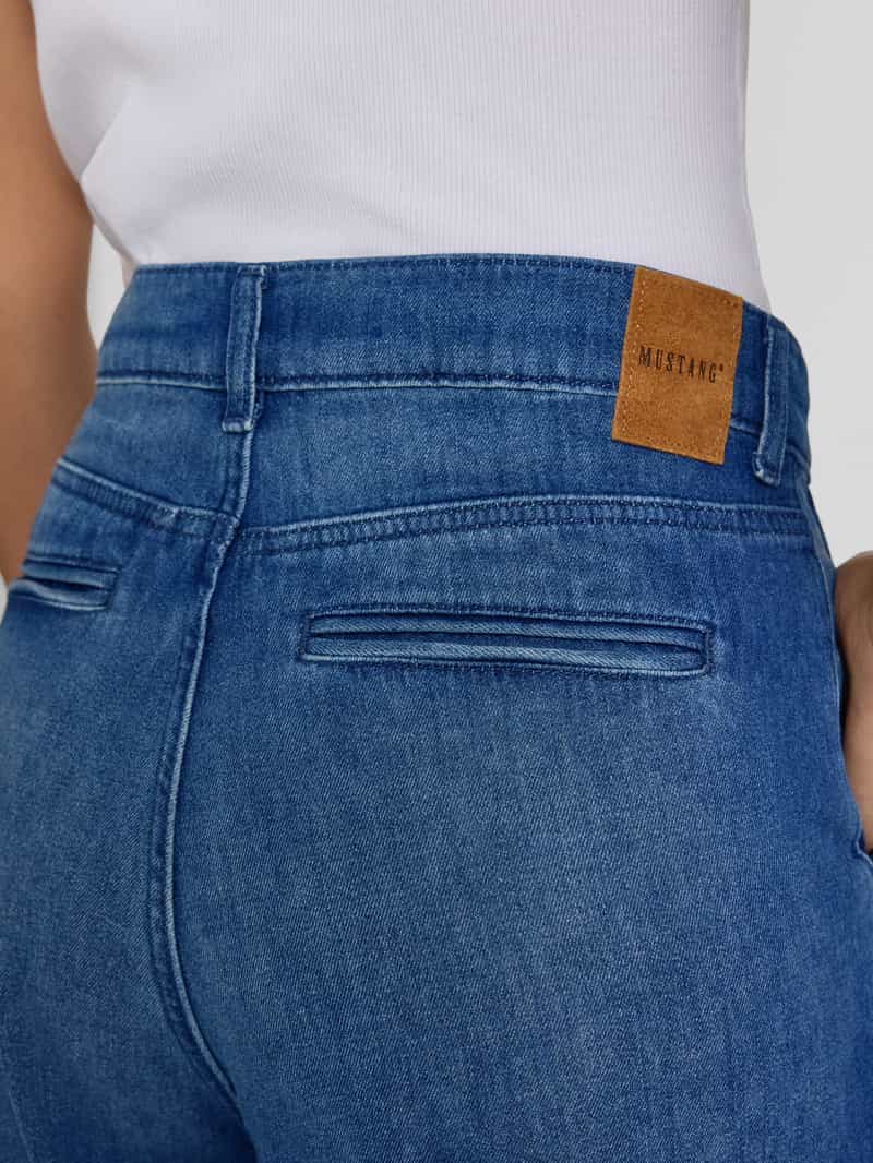 mustang Jeans met wijde pijpen en achterzakken model 'Luise'