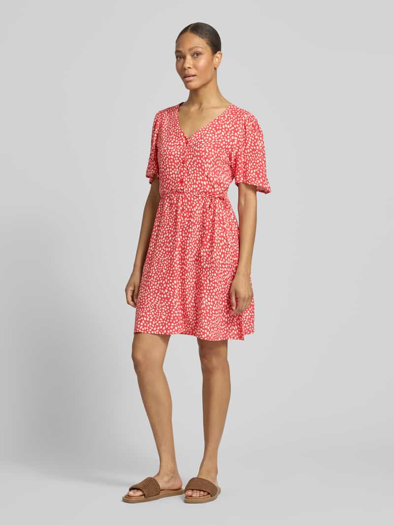 Vila Mini-jurk van viscose met korte knoopsluiting model 'GRACE' rood, foto 5