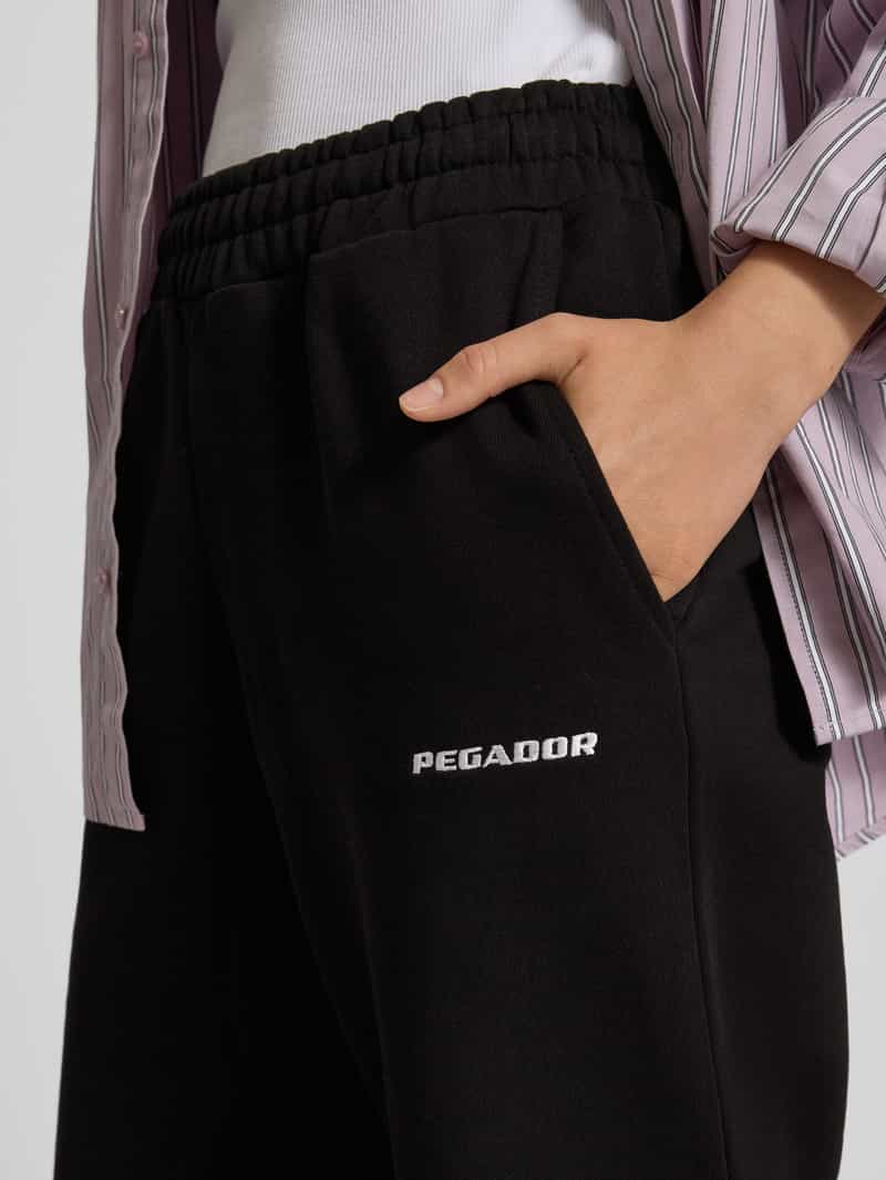 Pegador Wide fit sweatpants met logostitching model 'Anni'