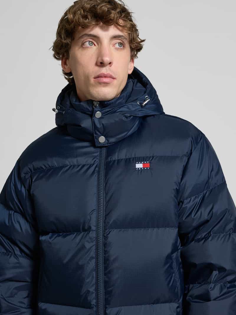 Tommy Jeans Regular fit gewatteerd jack met vulling van dons en veren model 'ALASKA'