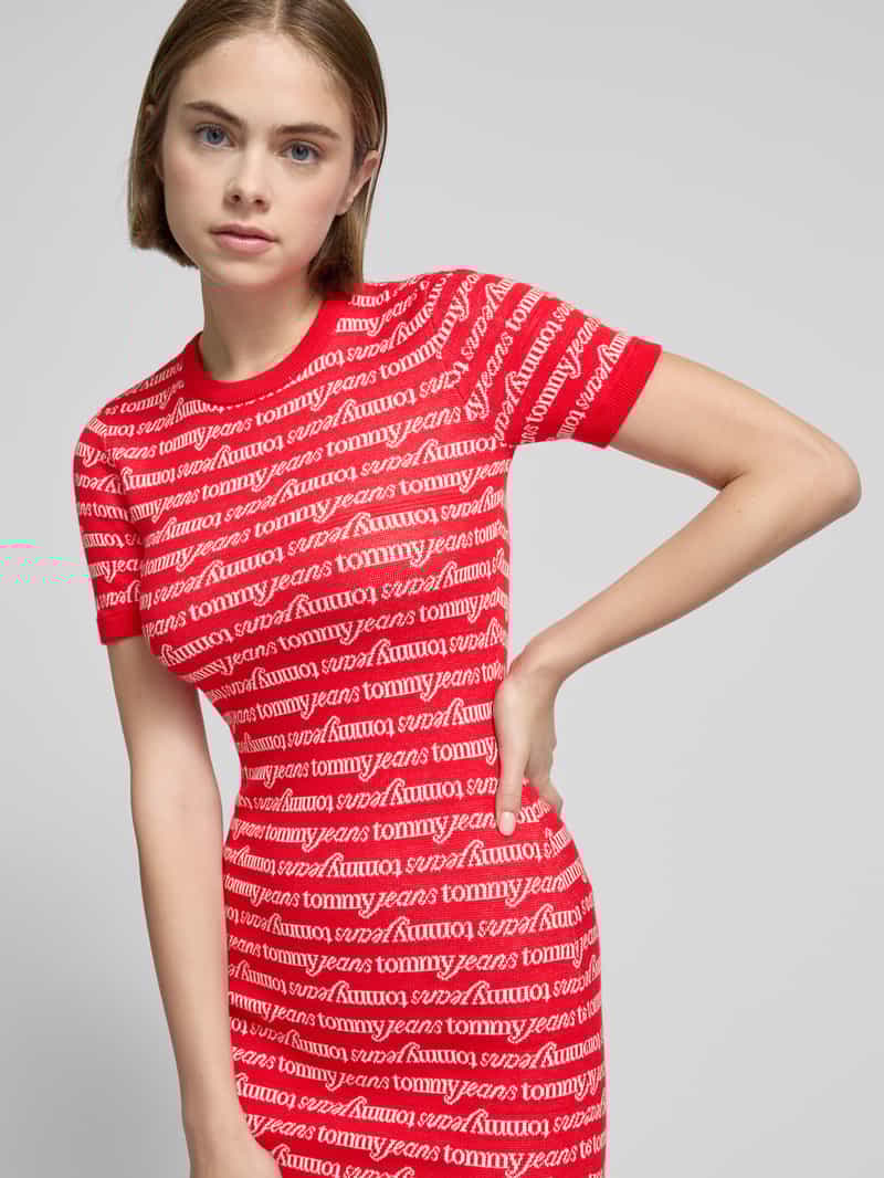 Tommy Jeans T-shirtjurk met ronde hals model 'SCRIPT'