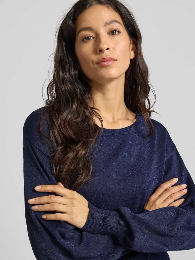 b.Young Gebreide pullover met sierknopen model 'MOBBE'