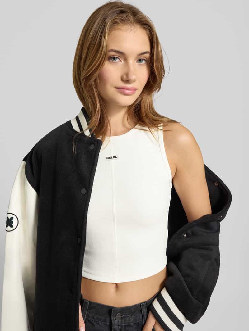 Karo Kauer Korte tanktop met labelpatch